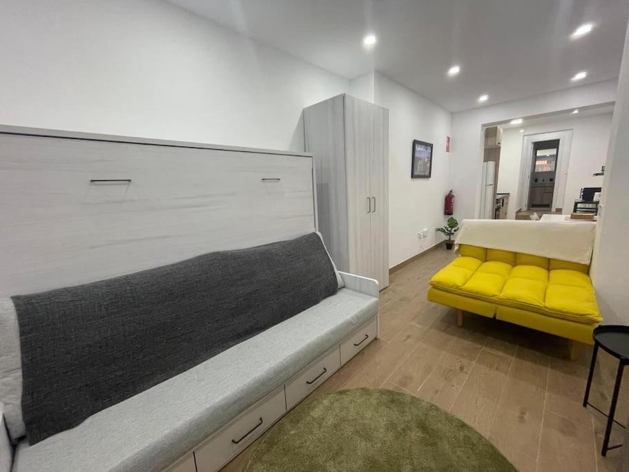 Estudio En Barrio La Latina Apartamento